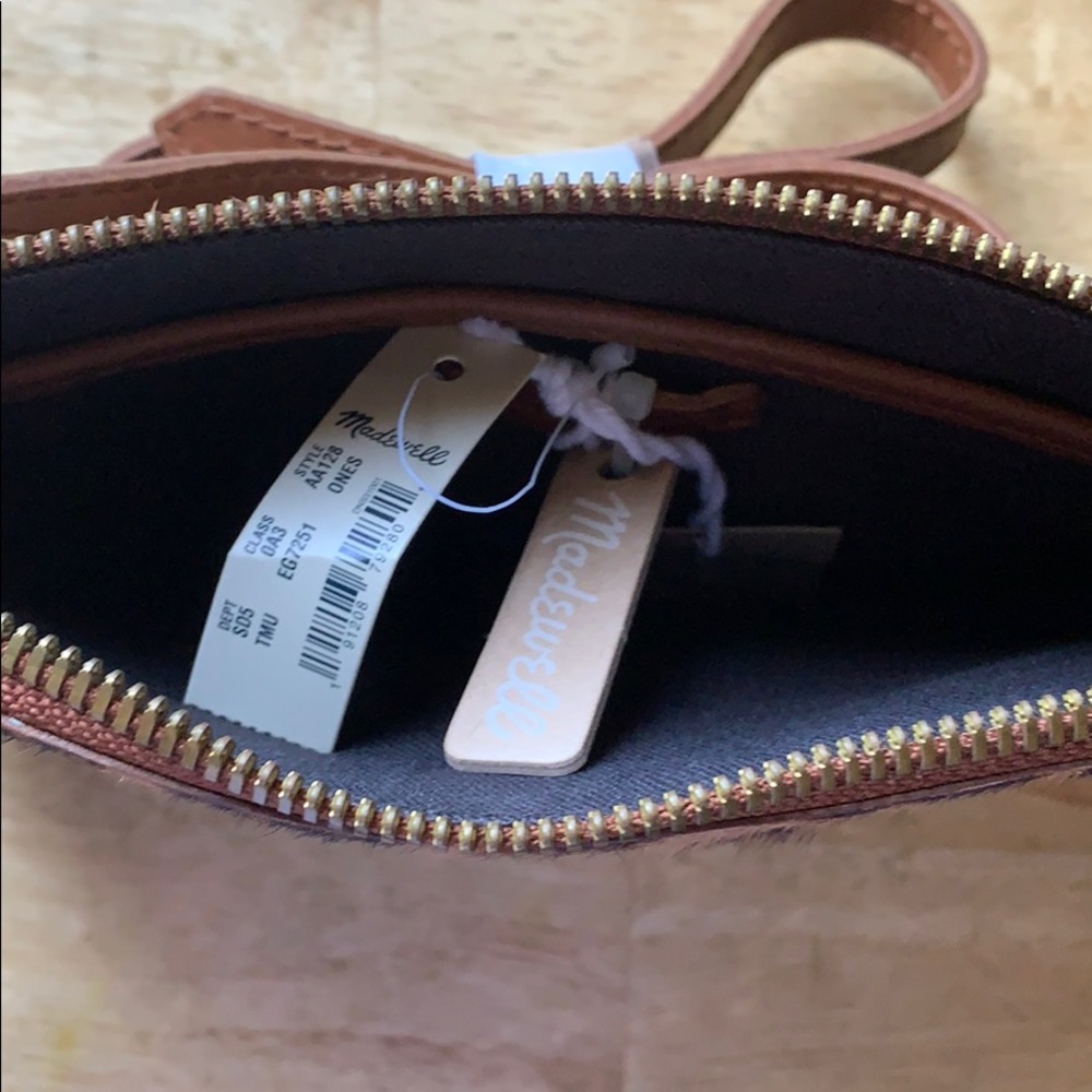 Madewell The Simple Crossbody in Leopard Calf Hair - Picture 7 of 7